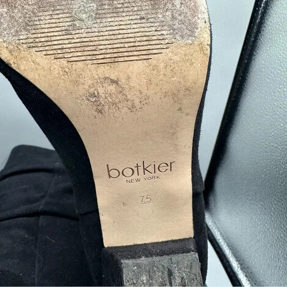 Botkier Skylar Slouched Bootie Pointed Toe Faux Suede Women 7.5 Black - Picture 8 of 9